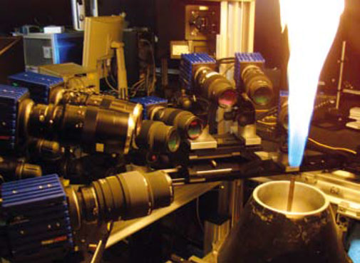 multiple-cameras-3D flame emission imaging